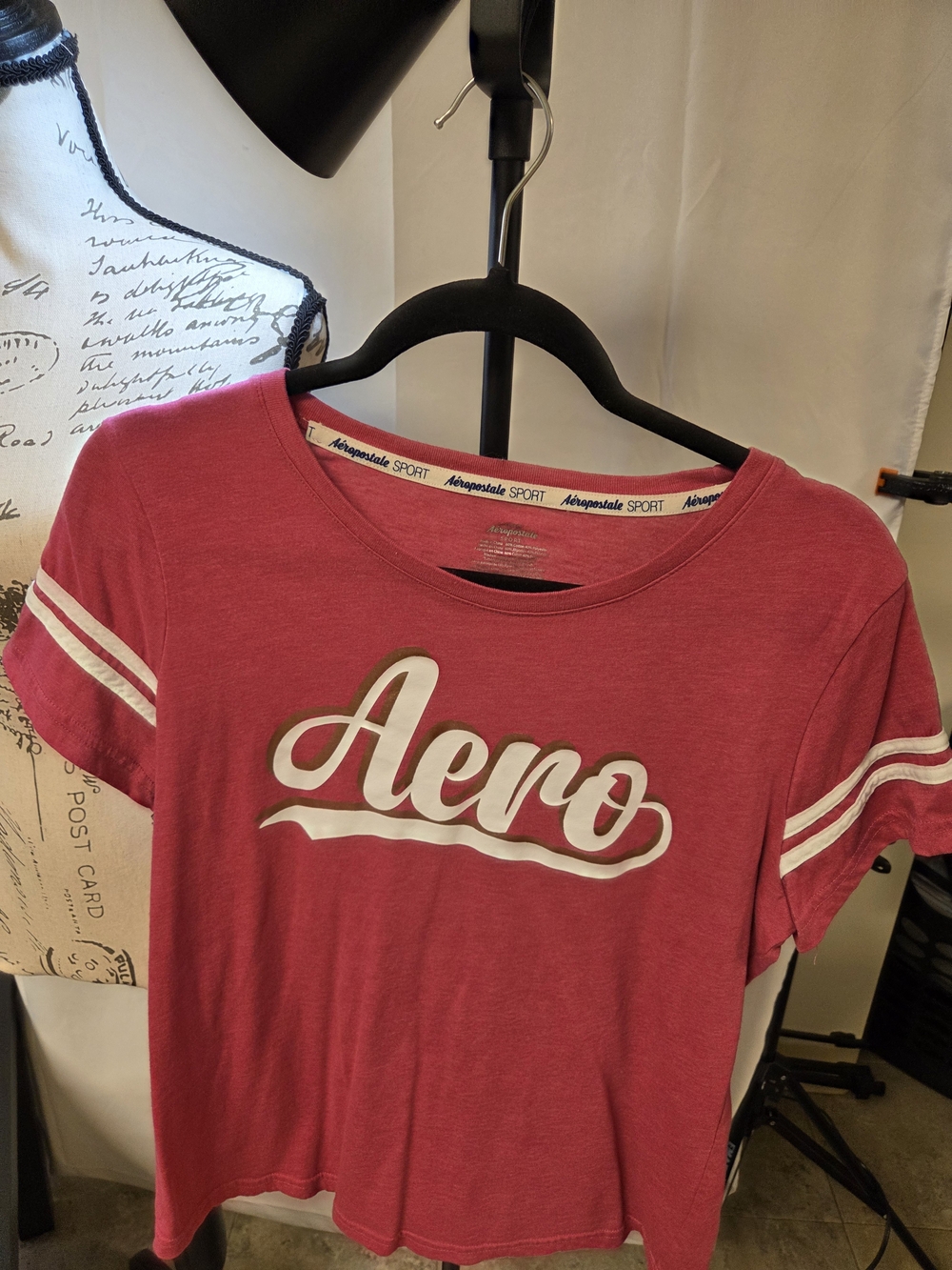 Aeropostale Women's Pink Graphic 'Aero' Short Sleeve Tee